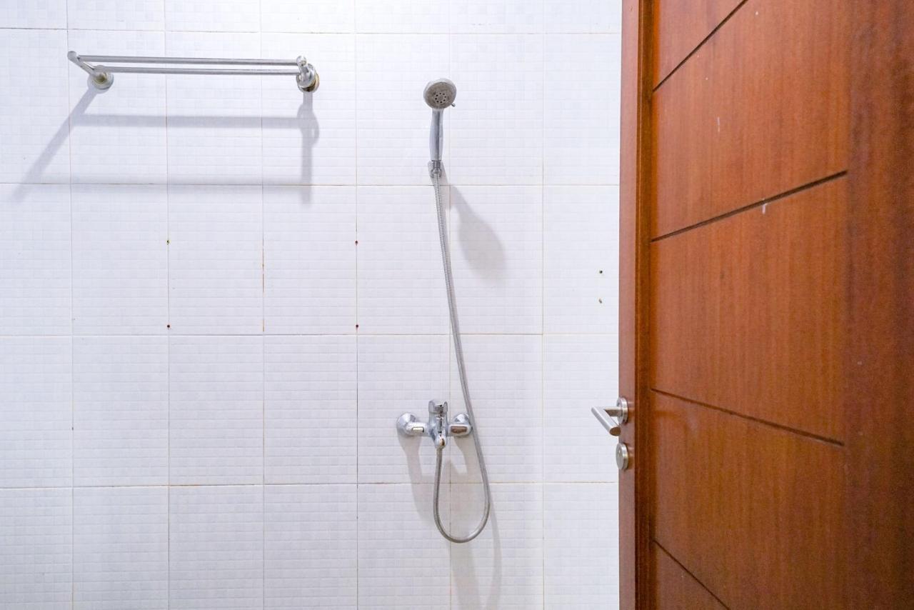 Hotel Reddoorz At Buah Batu 5 Bandung Exterior foto